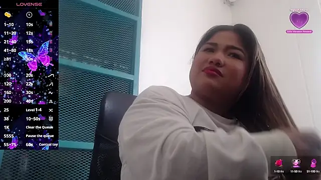 Snapshot of Gabycutee chatting on 10/11/25, 07:59 Gabycutee online show from 10/11/25, 07:59