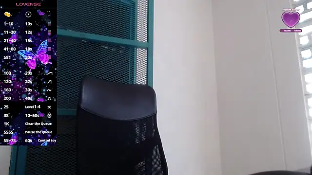 Snapshot of Gabycutee chatting on 10/13/25, 07:59 Gabycutee online show from 10/13/25, 07:59