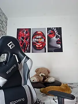 Antonella2 m online show from 11/18/25, 05:05