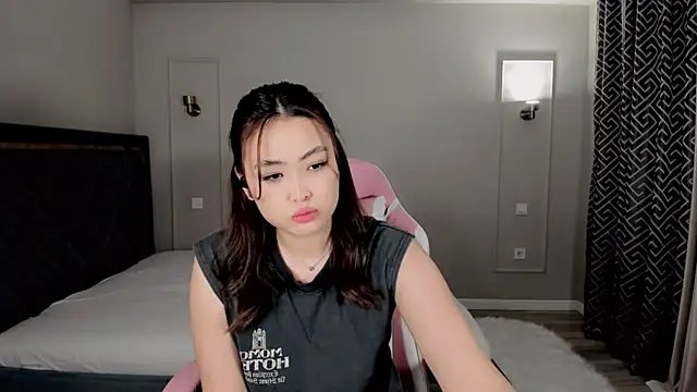 oxxx me online show from 02/15/26, 02:45