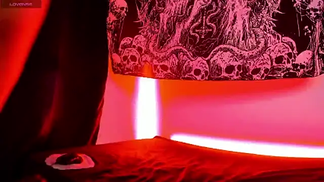 Agnes jones  online show from 11/18/25, 02:27