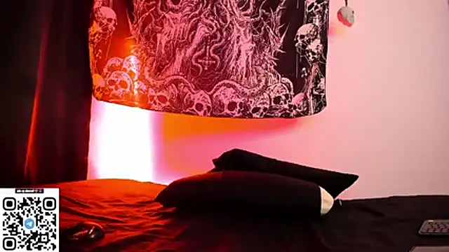 Agnes jones  online show from 11/29/25, 12:33