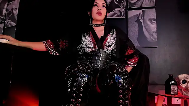 Agnes jones  online show from 11/11/25, 10:15