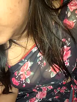 Snapshot of IndieSM chatting on 02/09/26, 08:51 IndieSM online show from 02/09/26, 08:51