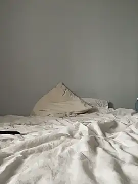 Holly Molii online show from 02/15/26, 07:51