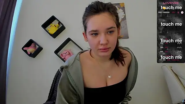 Snapshot of Holly_Molii chatting on 02/24/25, 05:54 Holly Molii online show from 02/24/25, 05:54