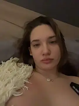 Holly Molii online show from 04/08/26, 04:14