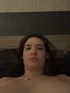 Holly Molii online show from 04/10/26, 03:57