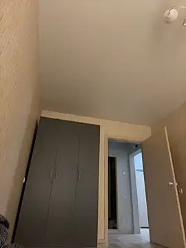 Holly Molii online show from 04/18/26, 02:14