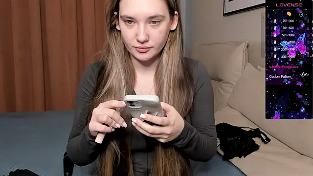 Holly Molii online show from 01/15/26, 03:21