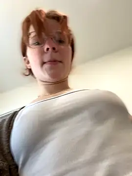 foxy ana13 online show from 10/19/25, 10:45