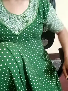 yourtamilcouple online show from 02/05/25, 06:04