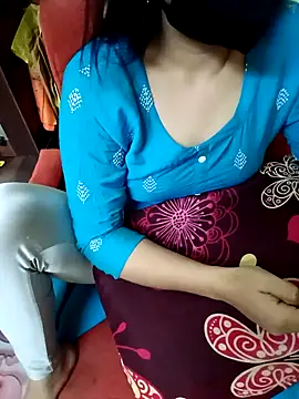 yourtamilcouple online show from 04/07/26, 01:57