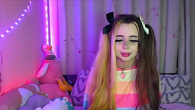 Snapshot of suemeow chatting on 02/23/25, 02:51 suemeow online show from 02/23/25, 02:51