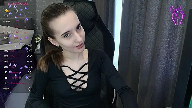 Alice Weiss online show from 04/06/26, 10:38