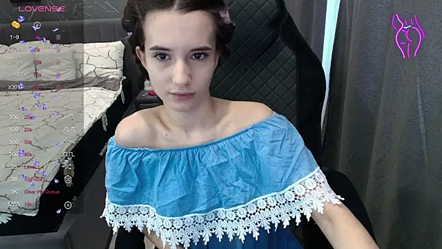 Alice Weiss online show from 02/15/26, 06:36