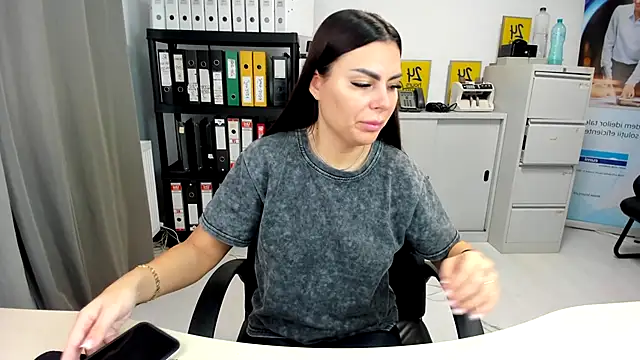 Snapshot of kilenyapatrice chatting on 11/10/25, 12:43 kilenyapatrice online show from 11/10/25, 12:43