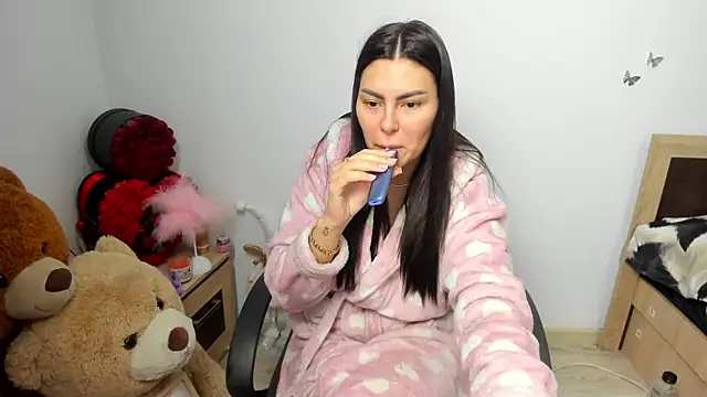 kilenyapatrice online show from 02/26/26, 01:00