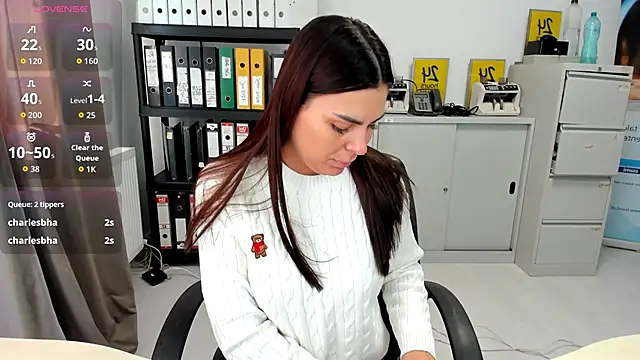 Snapshot of kilenyapatrice chatting on 11/24/25, 10:48 kilenyapatrice online show from 11/24/25, 10:48