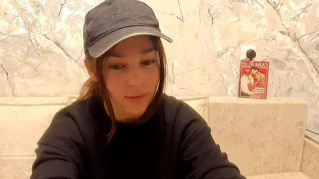 LunaXmii online show from 04/23/26, 12:17