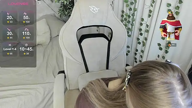 mell milles online show from 10/26/25, 05:13