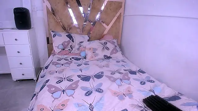 hannamour online show from 11/07/25, 11:08