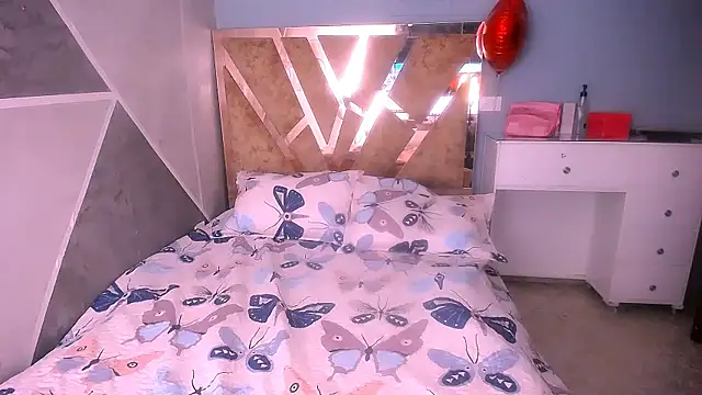 Snapshot of hannamour chatting on 10/09/25, 10:21 hannamour online show from 10/09/25, 10:21