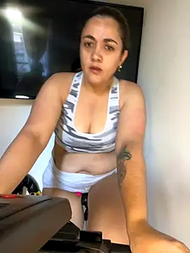 Shianrose online show from 12/01/25, 12:39