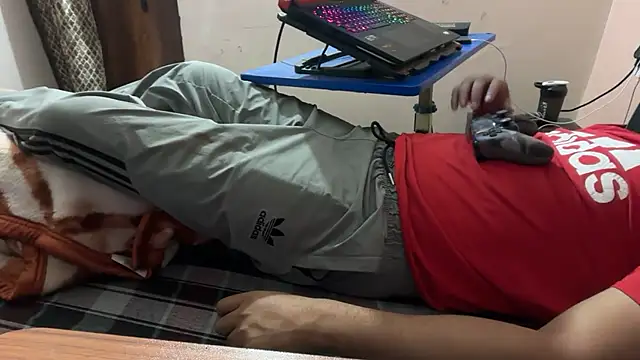 sexyboy09 online show from 10/28/25, 12:26