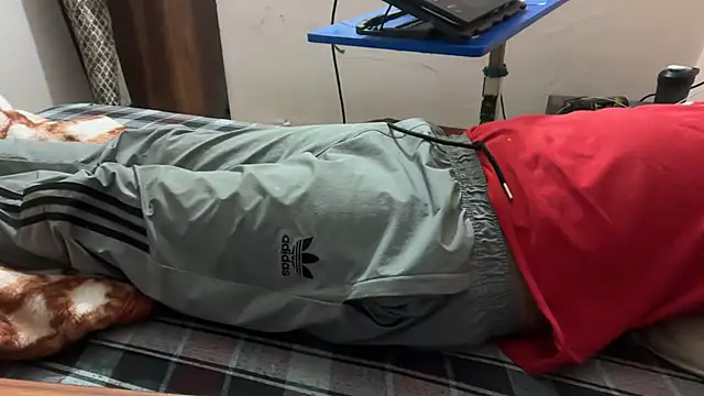 sexyboy09 online show from 10/25/25, 06:52