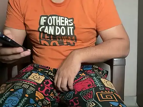 sexyboy09 online show from 05/13/26, 09:22