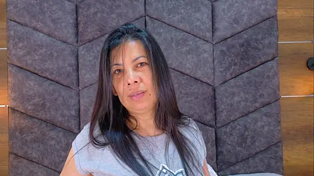 JaylaScott   online show from 04/13/26, 11:47