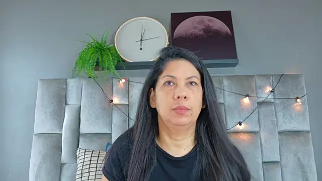 JaylaScott   online show from 04/07/26, 11:45