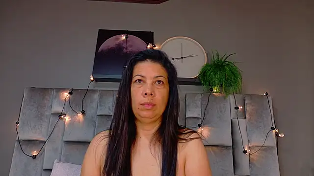 Snapshot of JaylaScott__ chatting on 04/21/26, 11:39 JaylaScott online show from 04/21/26, 11:39