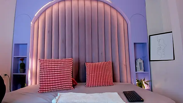 Snapshot of JaylaScott__ chatting on 12/15/25, 11:49 JaylaScott online show from 12/15/25, 11:49