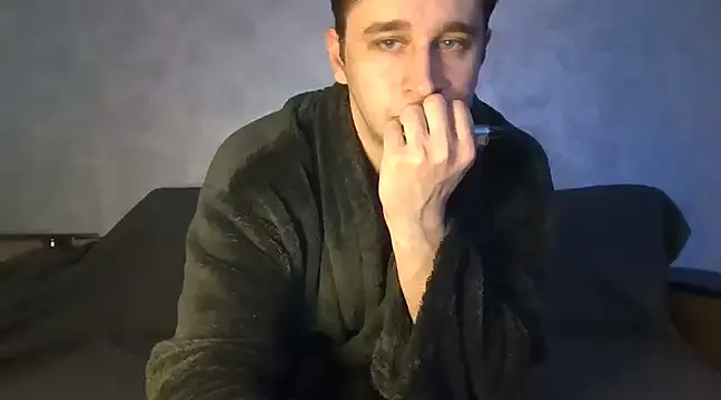 Snapshot of Frank07021 chatting on 01/15/25, 01:45 Frank07021 online show from 01/15/25, 01:45