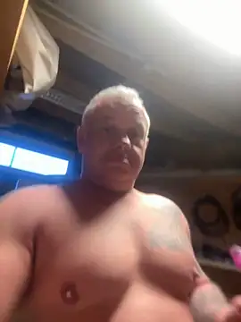 Snapshot of JakubW79 chatting on 12/16/24, 08:31 JakubW79 online show from 12/16/24, 08:31