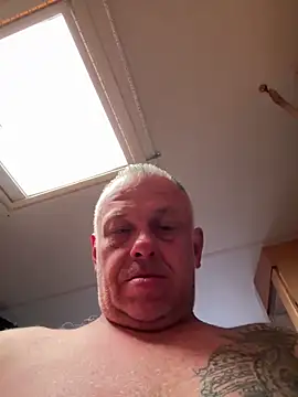 JakubW79 online show from 05/06/26, 04:00