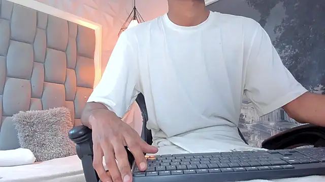 jiren xboy online show from 01/12/25, 07:31