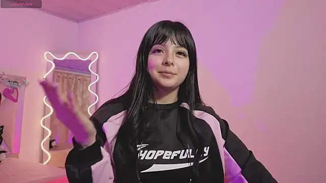 hina tay online show from 11/27/25, 03:07