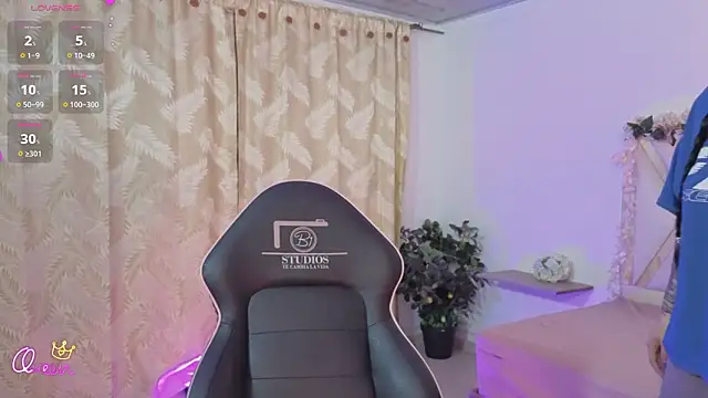 hina tay online show from 02/13/26, 03:17