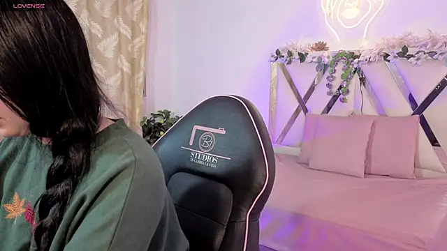 hina tay online show from 03/15/26, 03:24