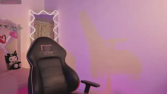 hina tay online show from 01/10/26, 03:02