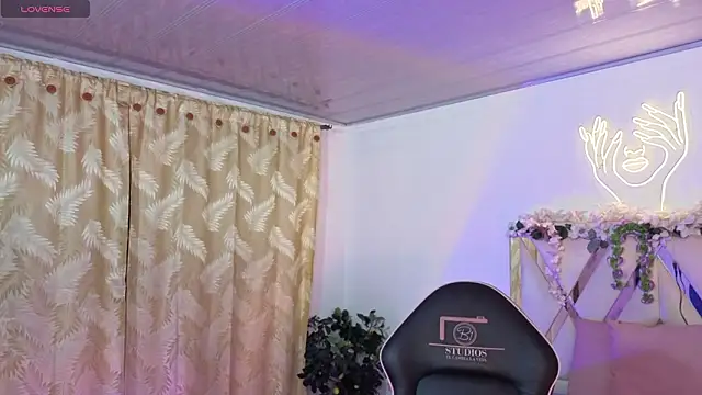 hina tay online show from 02/22/26, 03:09