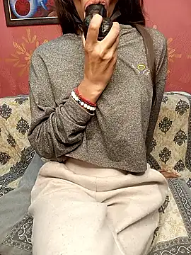 poojaji690 online show from 01/09/26, 07:15