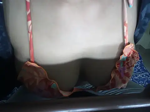 Snapshot of Kinjal_patel01 chatting on 01/13/26, 09:46 Kinjal patel01 online show from 01/13/26, 09:46