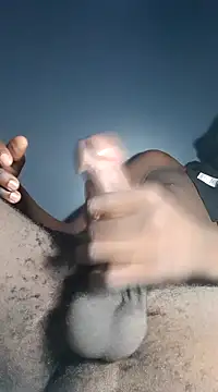 smalldick643 online show from 01/14/25, 09:41