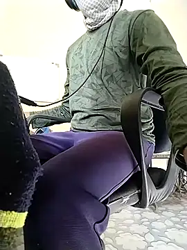 hotboy22 online show from 11/13/25, 07:34