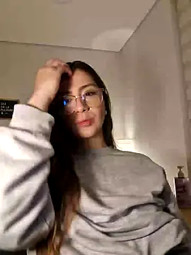 Rachel t  online show from 11/19/25, 04:56