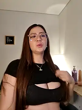 Rachel t  online show from 11/24/25, 07:47